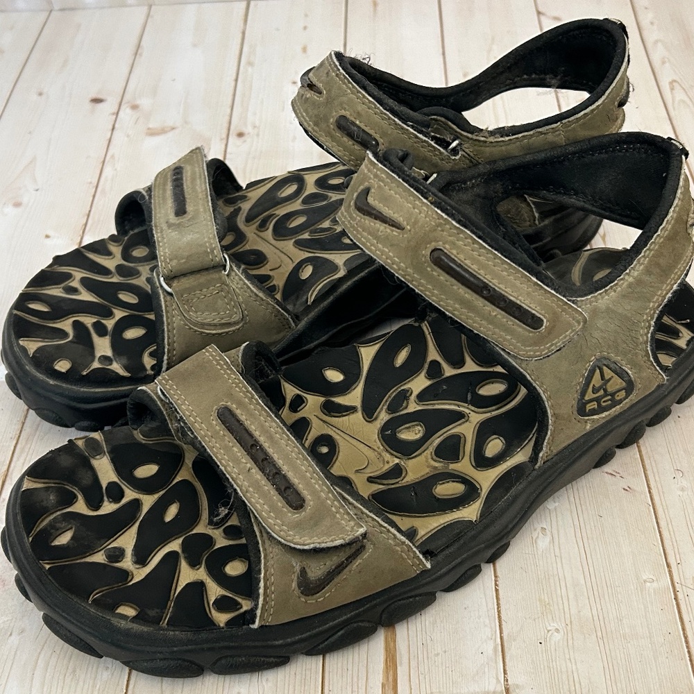 Nike ACG Shoes Mens Size 9 Brown Hiking Sandals Strap Trail Outdoor